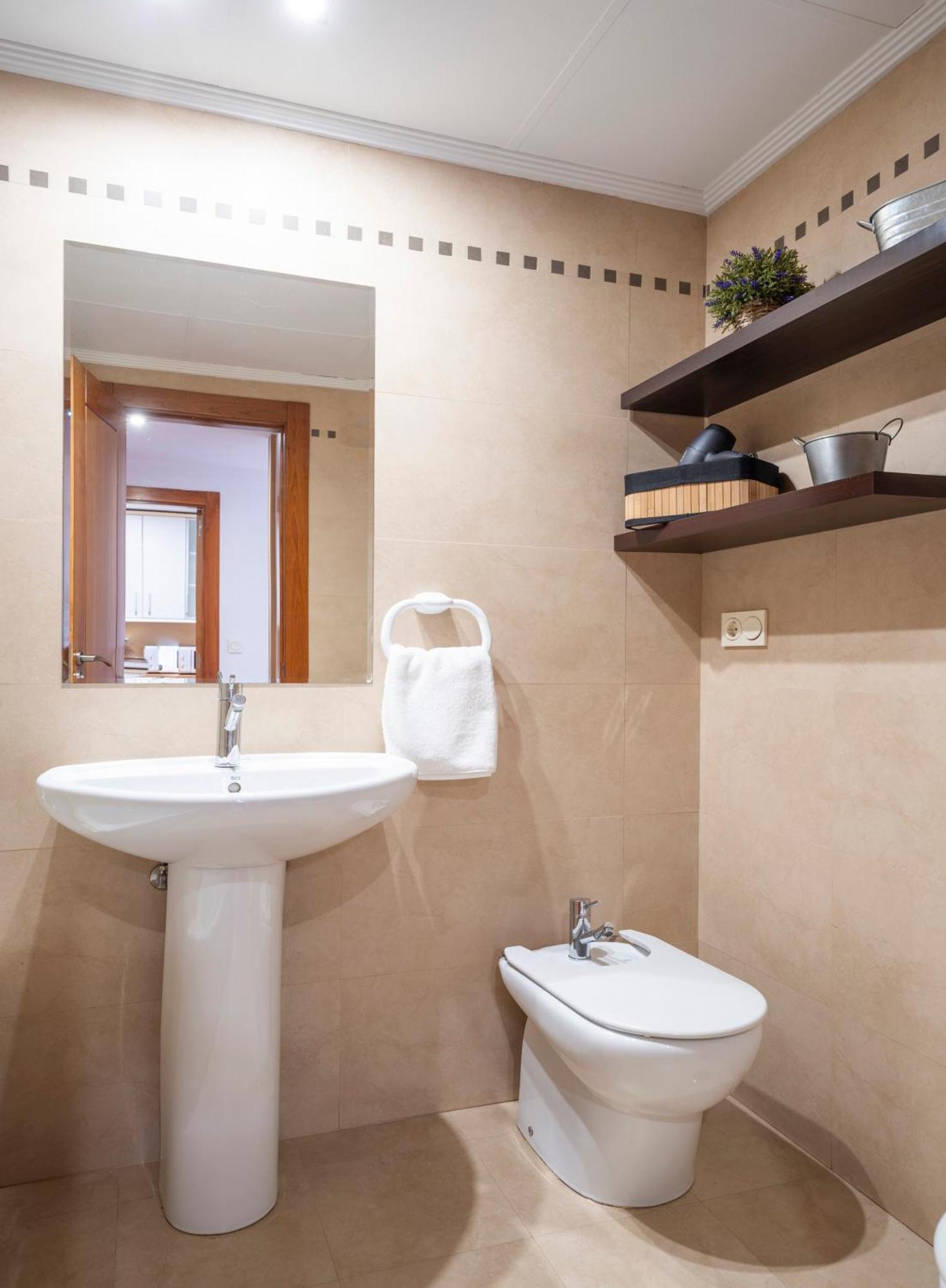 Ferienwohnung Enjoygranada Emir 3B Y Parking Exterior foto